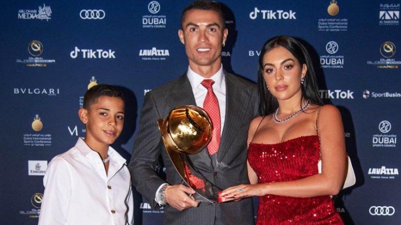 Cristiano Ronaldo'dan yeni yıl mesajı geldi! '2021 dönüm noktası olsun'