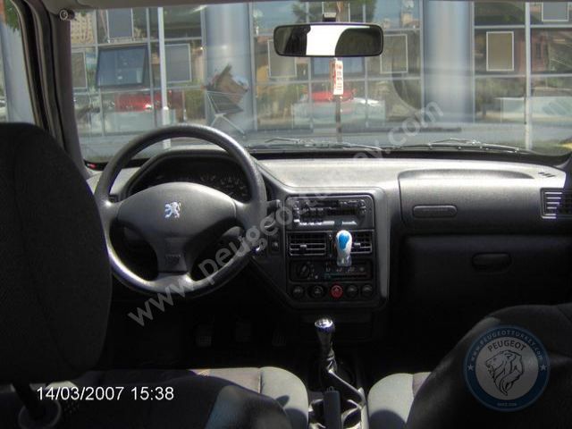 Peugeot 106