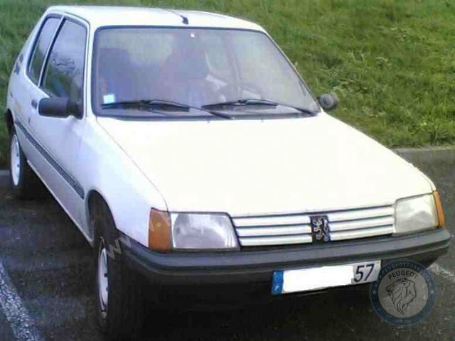 Peugeot 205