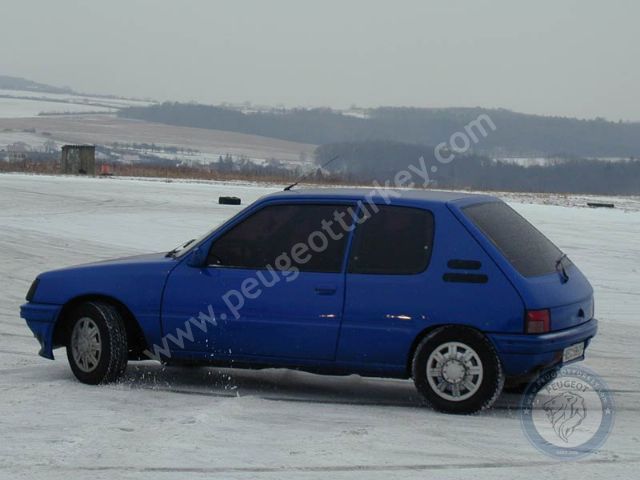 Peugeot 205