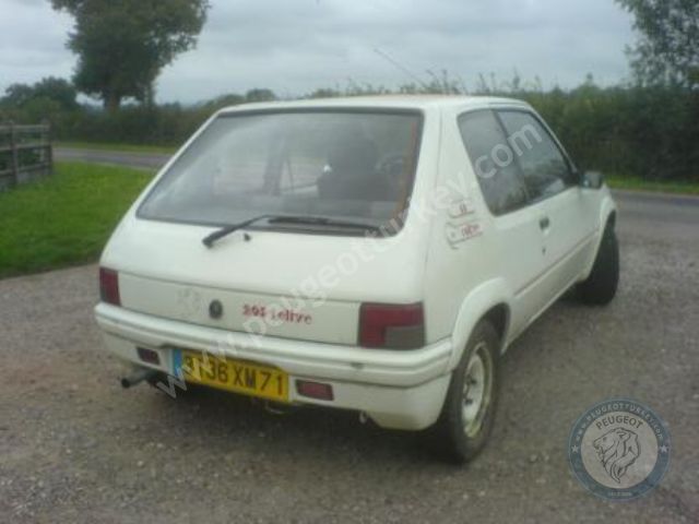 Peugeot 205