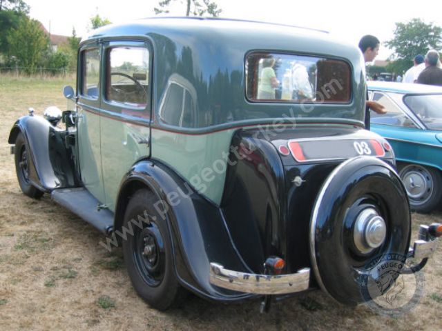 Peugeot 301