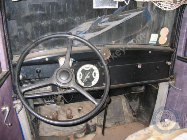 Peugeot 301