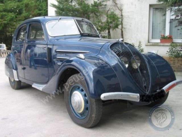 Peugeot 302