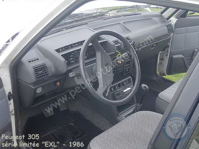 Peugeot 305