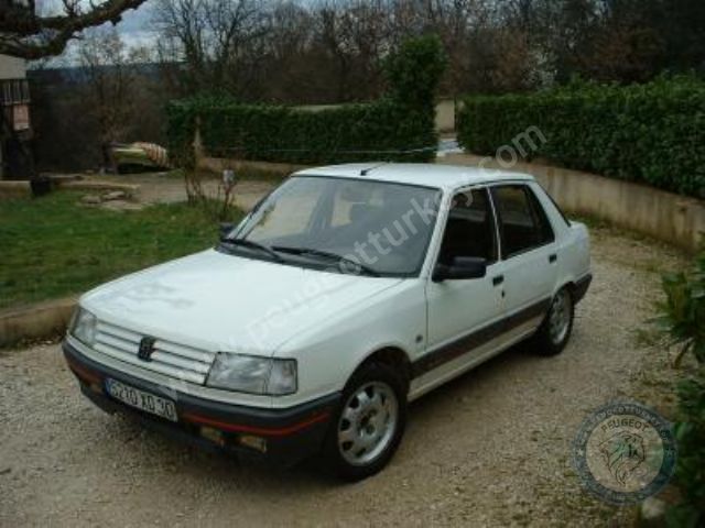 Peugeot 309