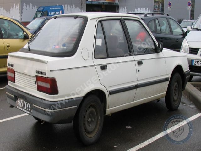 Peugeot 309