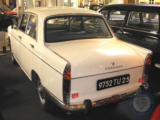 Peugeot 404