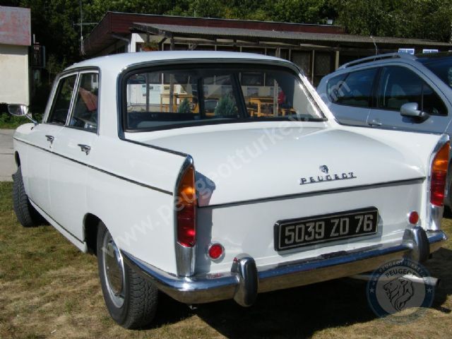 Peugeot 404