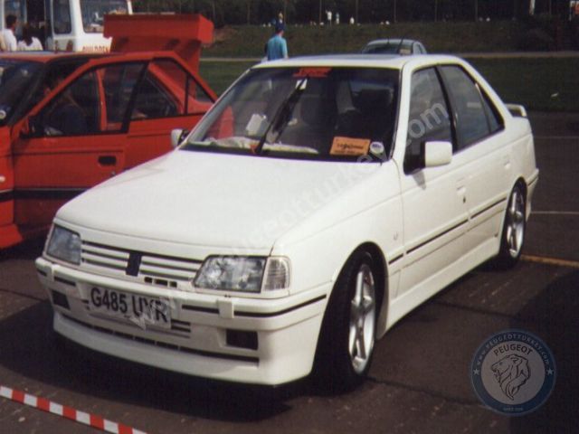 Peugeot 405