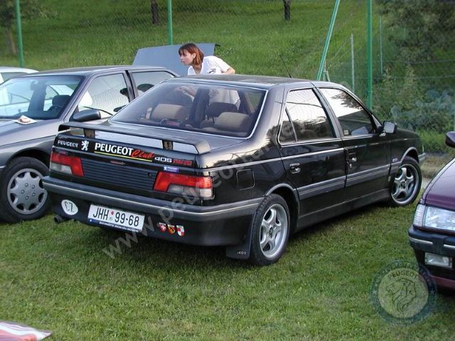 Peugeot 405