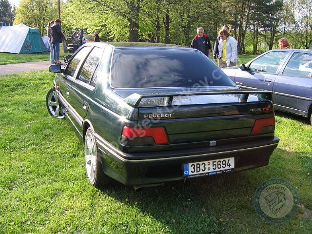 Peugeot 405