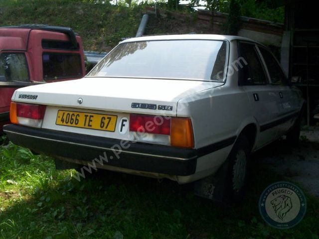 Peugeot 505