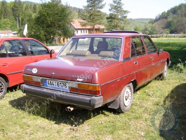 Peugeot 604