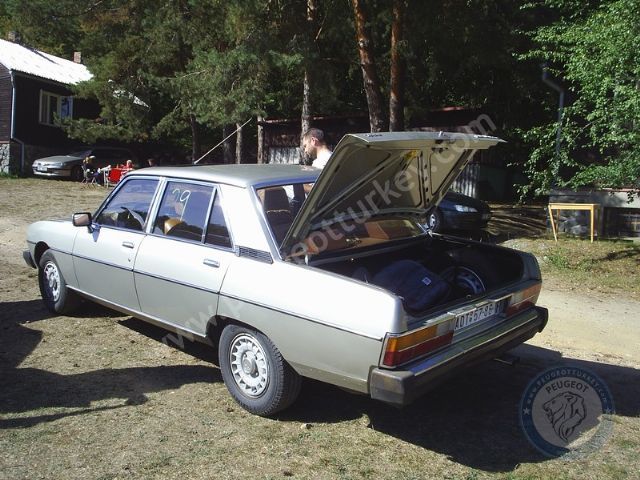 Peugeot 604