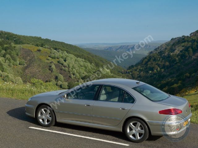 Peugeot 607