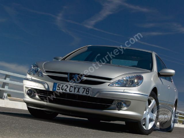 Peugeot 607