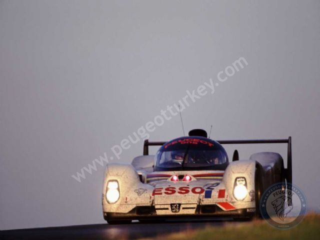 Peugeot 905