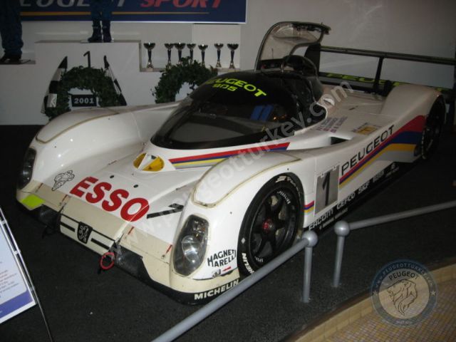 Peugeot 905